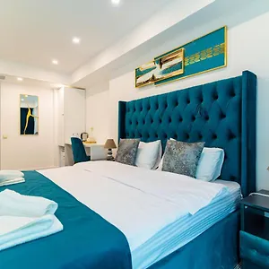 3* فندق Royal Plaza